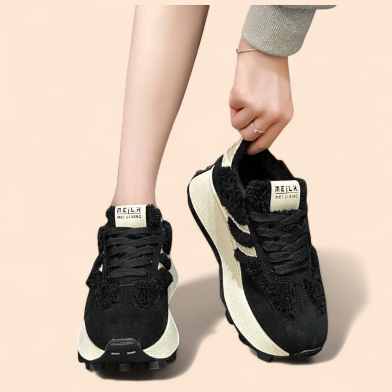 Zapatillas Negras con Plataforma