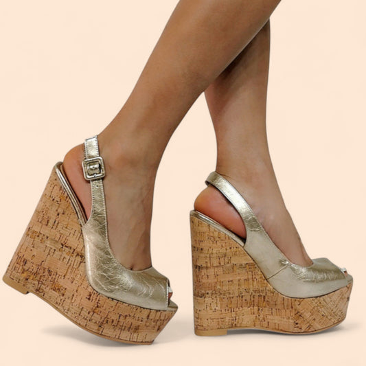 Sandalias Doradas Plataforma Linea Elegante