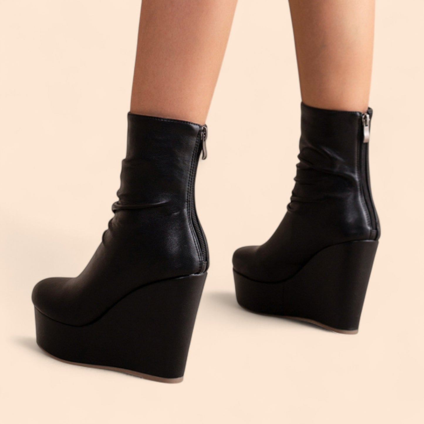 Botines Negros Plataforma Eterna