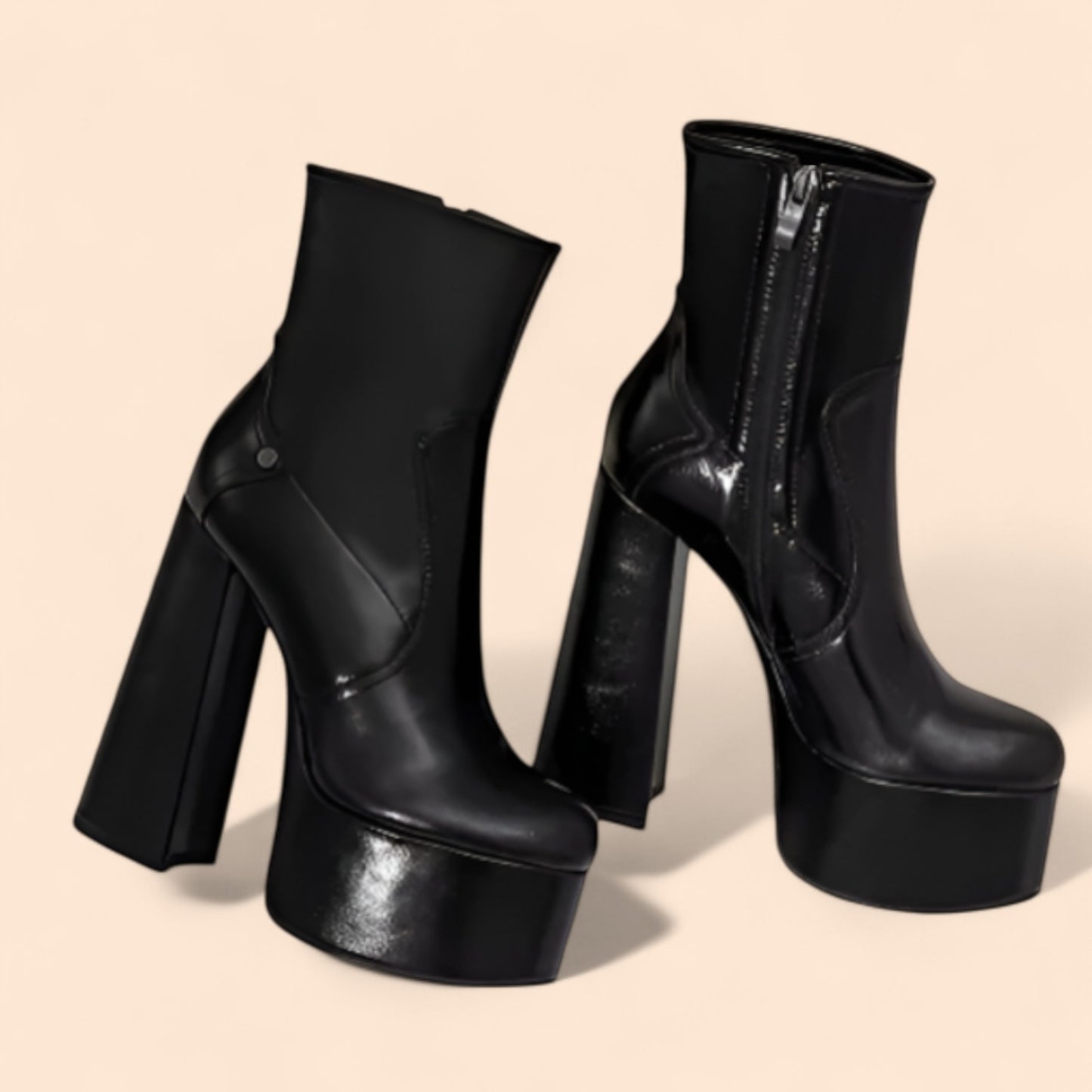 Botines Negros Plataforma Golden Diva
