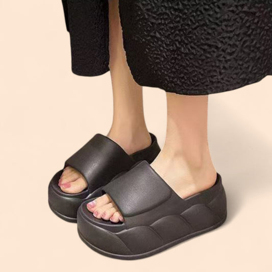 Chanclas Negras Plataforma Bruma
