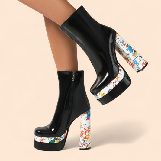 Botines Negros Plataforma Icónica – Tacón Alto y Moderno