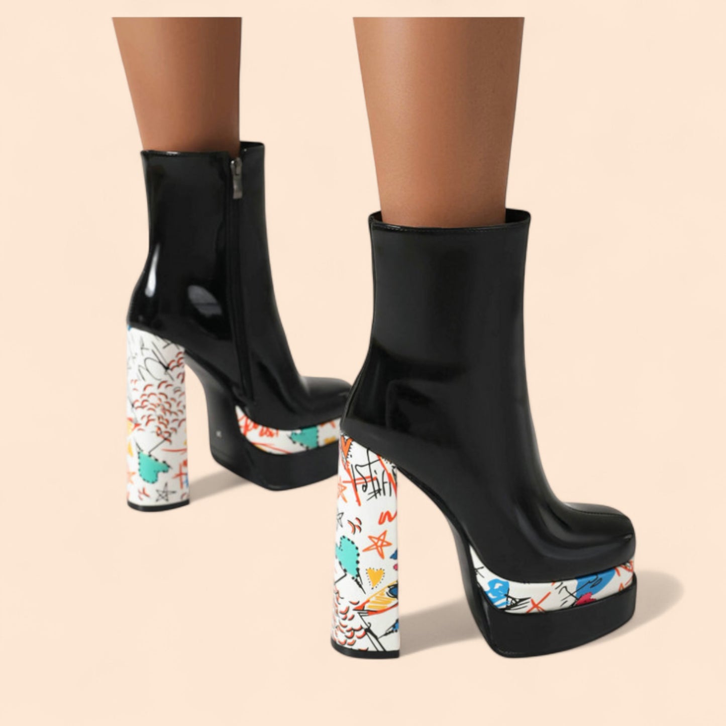 Botines Negros Plataforma Icónica – Tacón Alto y Moderno